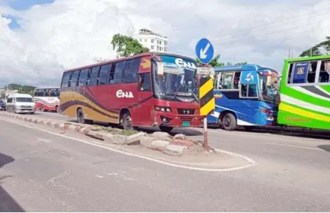স্বাধীনতার ৫০ বছর পেরিয়েও মাধবপুরে নেই কোনো বাস টার্মিনাল, জনদুর্ভোগ চরমে