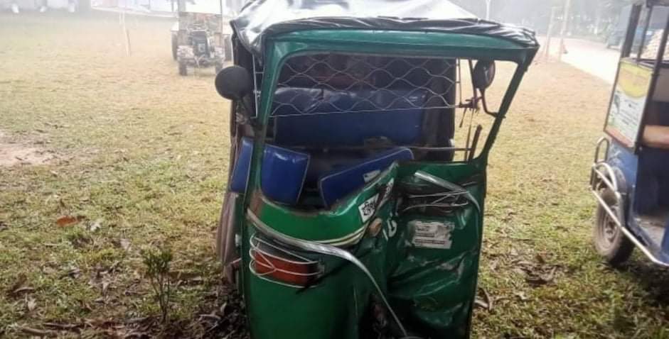 লাখাইয়ে সড়ক দূর্ঘটনায় ৩ জন আহত