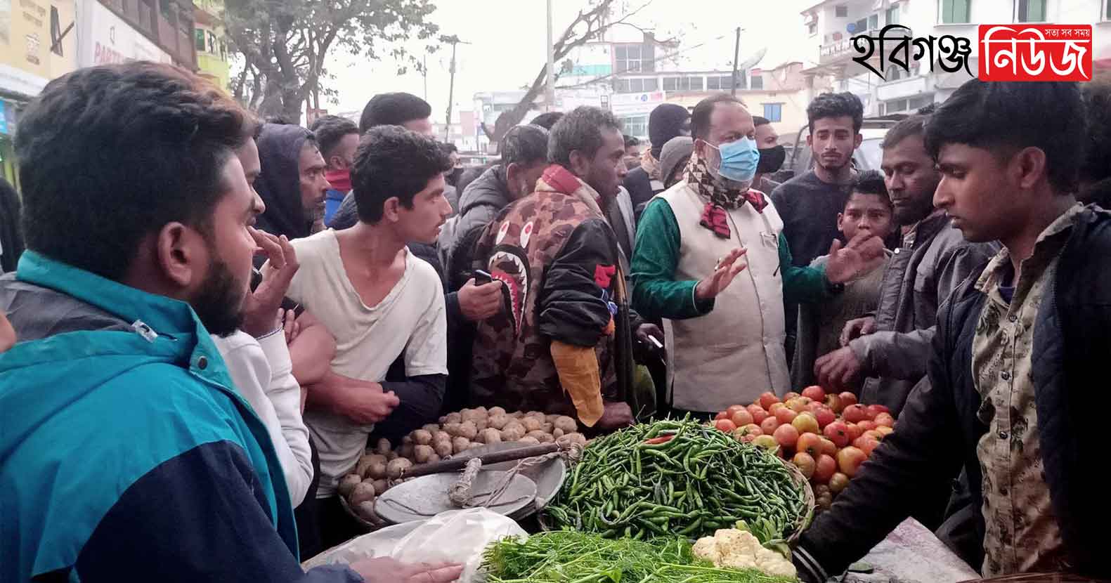 নবীগঞ্জে চলছে অবৈধ গাড়ী পার্কিং ও ভাসমান দোকান উচ্ছেদ