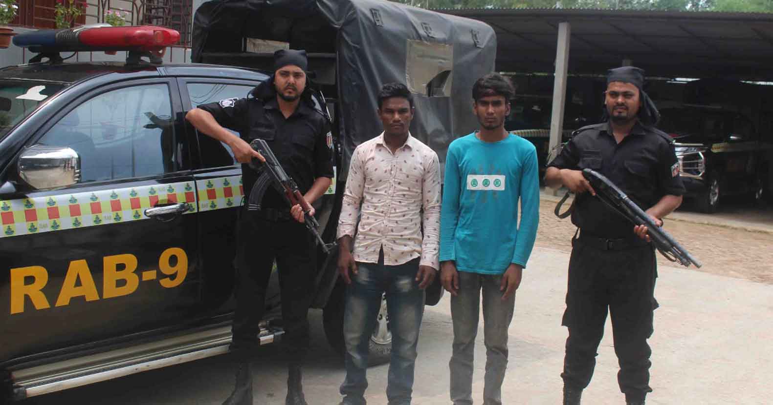 চুনারুঘাটে গাঁজাসহ দুই মাদক ব্যবসায়ী গ্রেফতার