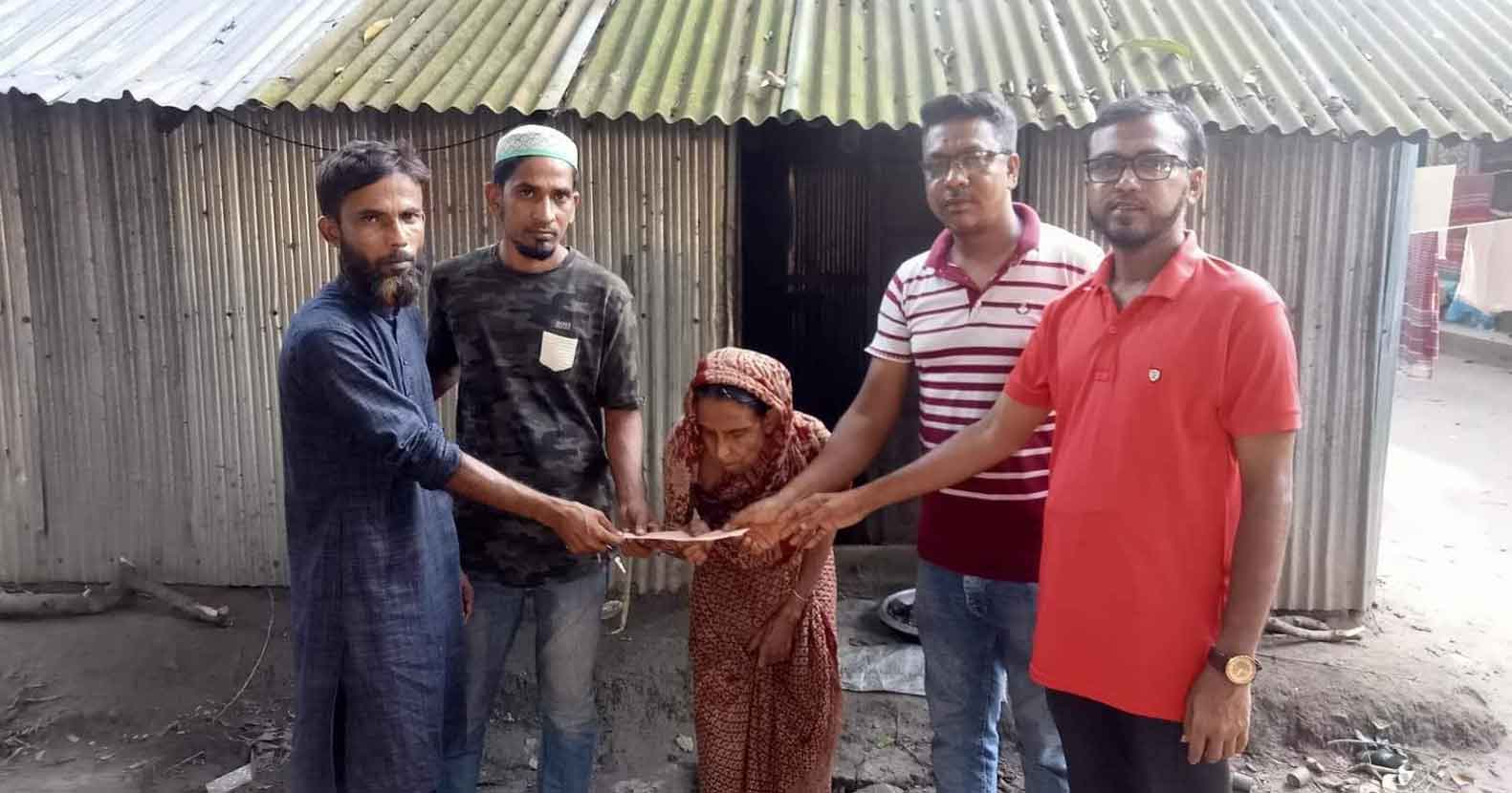 বানিয়াচংয়ে জাতীয় সাংবাদিক সংস্থার উদ্যোগে বন্যার্তদের মাঝে নগদ অর্থ বিতরণ