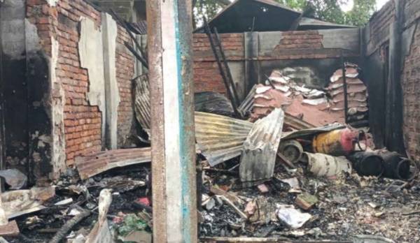 মাধবপুরে অগ্নিকাণ্ডে প্রায় ১৫ লাখ টাকার ক্ষয়ক্ষতি