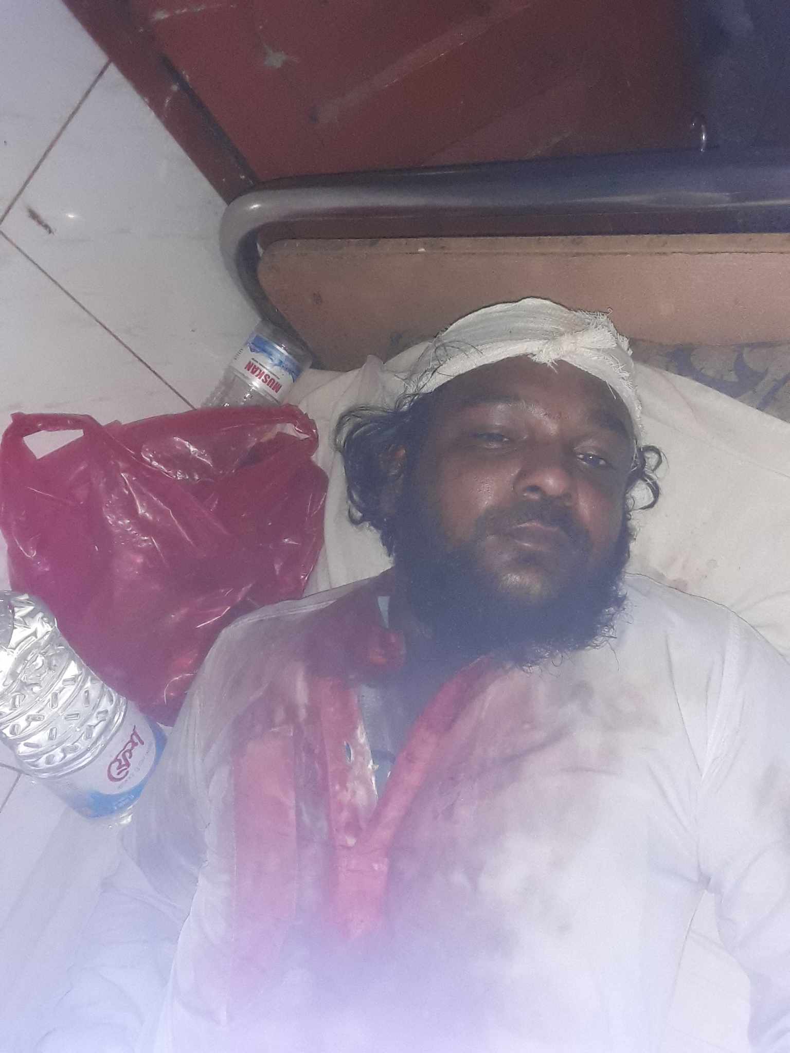 নবীগঞ্জ প্রতিপক্ষের হামলায় নীরহ মিশুক চালক আহত