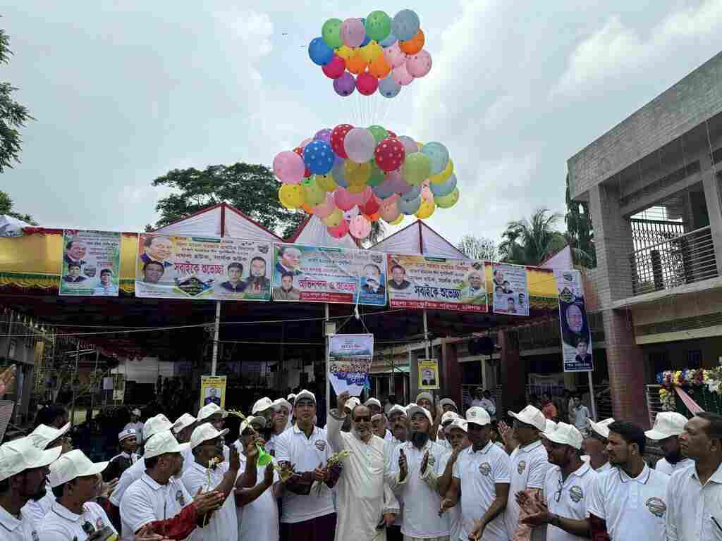 বহুলা মডেল স্কুলে প্রাক্তণ শিক্ষার্থীদের ঈদ পুণর্মিলনী অনুষ্ঠিত
