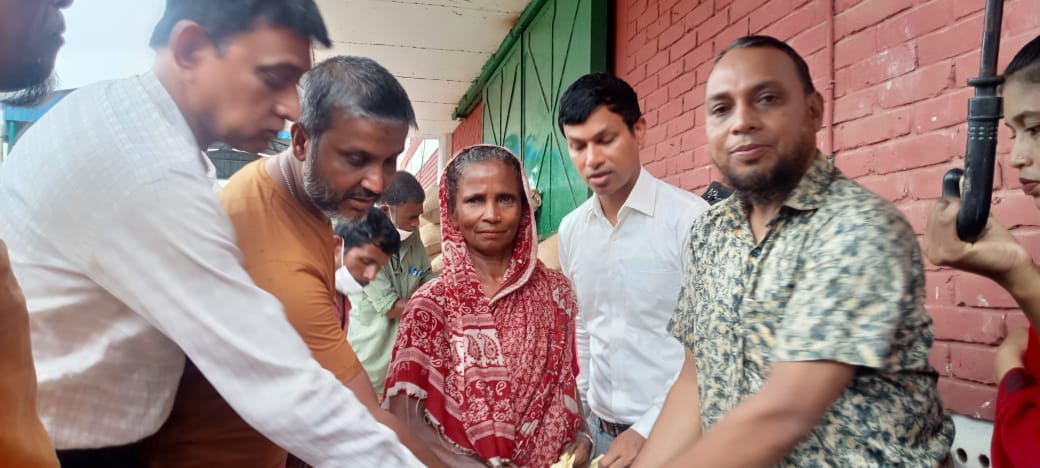 শায়েস্তাগঞ্জ পৌরসভায় ৯ ওয়ার্ডে ভিজিএফ চাল পেল ৪ হাজার ৬ শ ২১ পরিবার