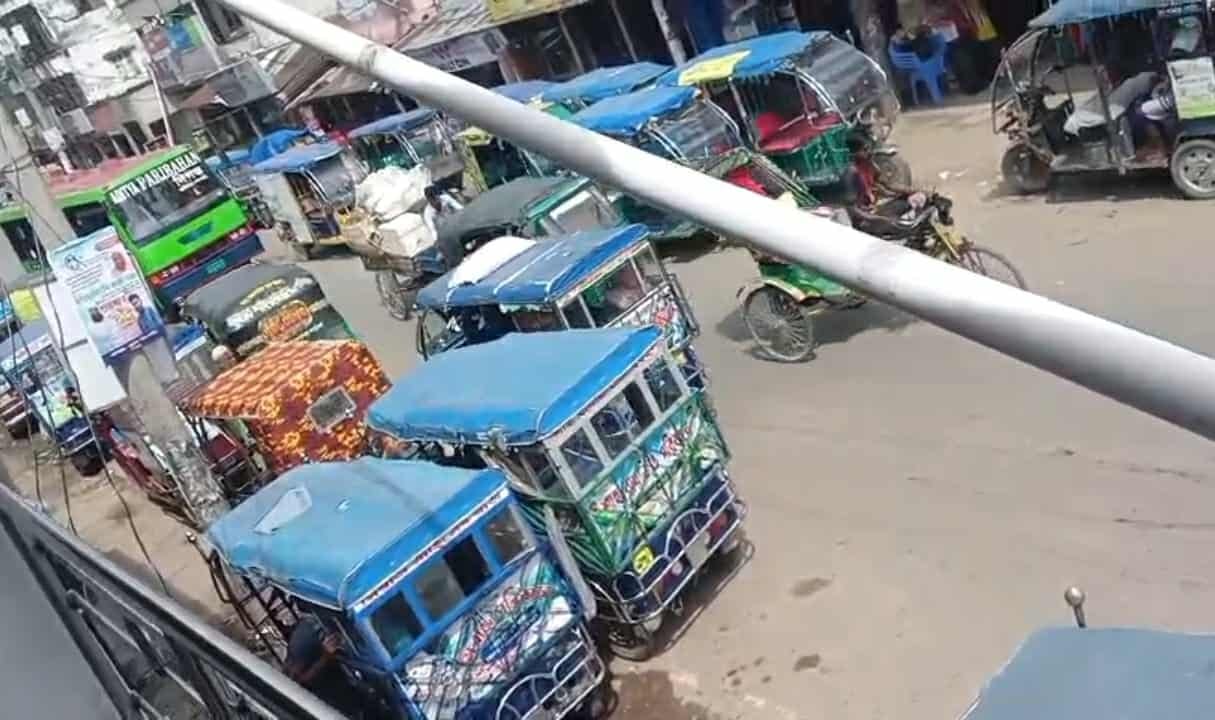 বুল্লা বাজারে তীব্র যানজট: জনদুর্ভোগ চরমে,