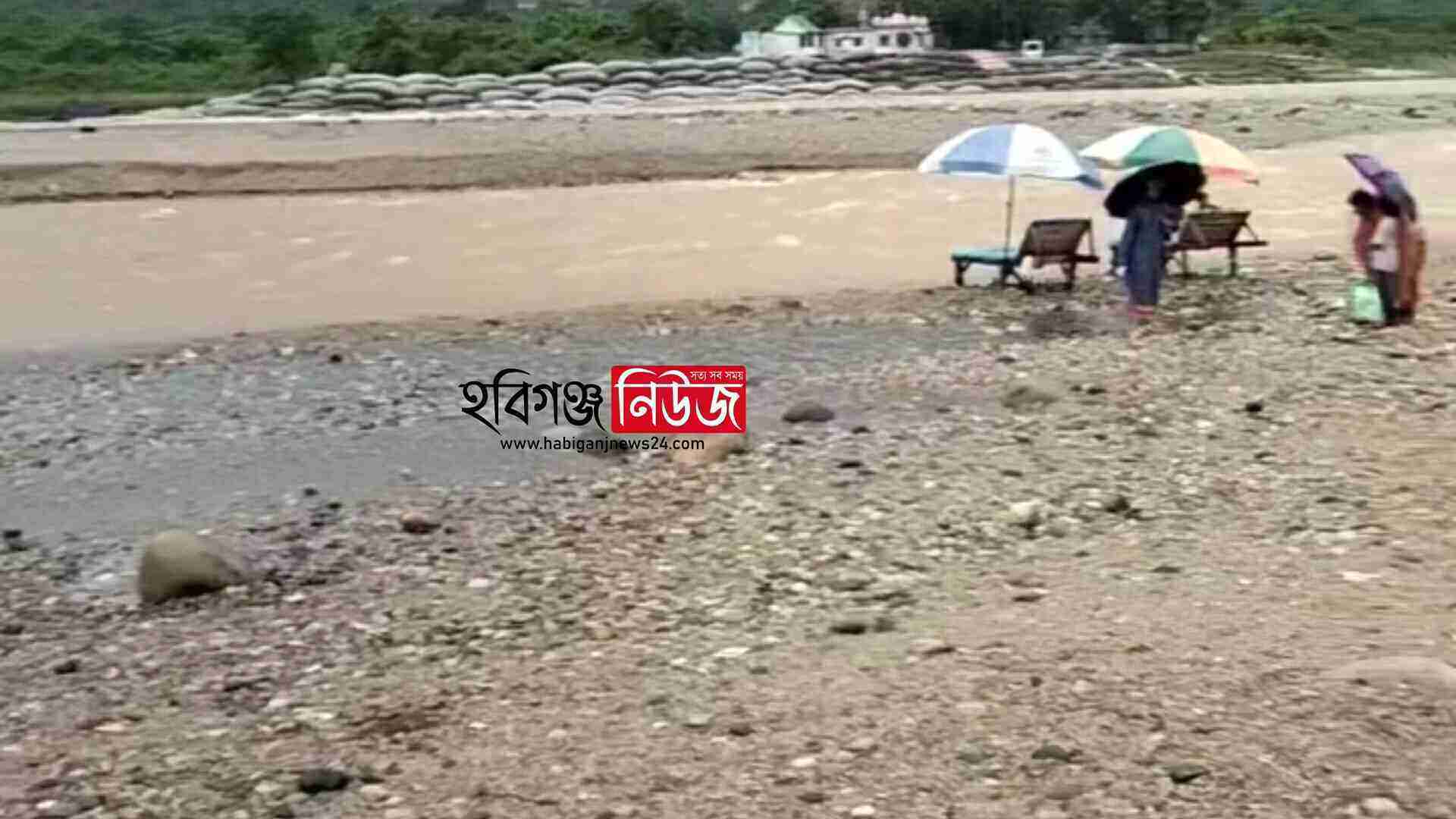 লাগামহীন লুটপাটে মরুভূমিতে পরিণত সাদাপাথর
