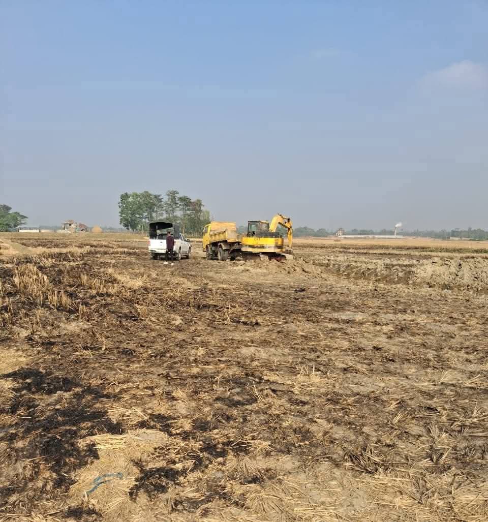 নবীগঞ্জে কৃষি জমি থেকে টপ সয়েল কাটার অভিযোগে ২ লাখ টাকা জরিমানা