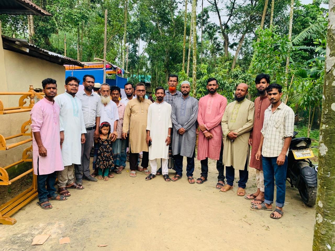 বাহুবলে এক অনন্য বিয়ের গল্প: নেপথ্যে সুন্দ্রাটিকি পল্লী উন্নয়ন যুব সংঘ বাহুবলে এক অনন্য বিয়ের গল্প: নেপথ্যে সুন্দ্রাটিকি পল্লী উন্নয়ন যুব সংঘ