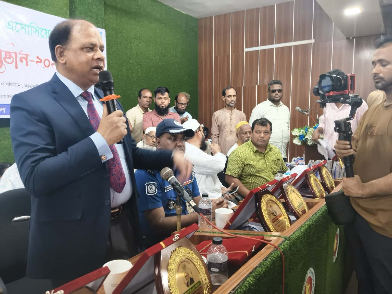 মাধবপুরে কিন্ডারগার্টেন অ্যাসোসিয়েশনের বৃত্তিপ্রাপ্ত শিক্ষার্থীদের মাঝে পুরস্কার ও সনদ বিতরণ মাধবপুরে কিন্ডারগার্টেন অ্যাসোসিয়েশনের বৃত্তিপ্রাপ্ত শিক্ষার্থীদের মাঝে পুরস্কার ও সনদ বিতরণ