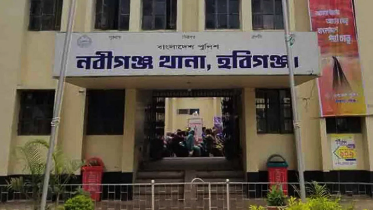 নবীগঞ্জে মাদকের রমরমা ব্যবসা, জামিনে বেরিয়েই ফের কারবারে জড়িয়ে পড়ছে মাদক ব্যবসায়ীরা নবীগঞ্জে মাদকের রমরমা ব্যবসা, জামিনে বেরিয়েই ফের কারবারে জড়িয়ে পড়ছে মাদক ব্যবসায়ীরা